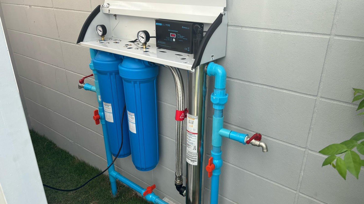Whole-house sediment and UV water filtration system in Phuket