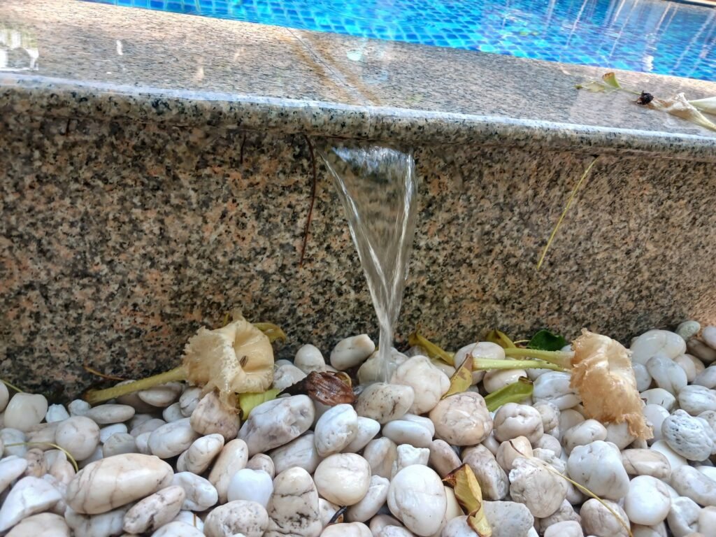 pool overflow edge leak inspection Phuket
