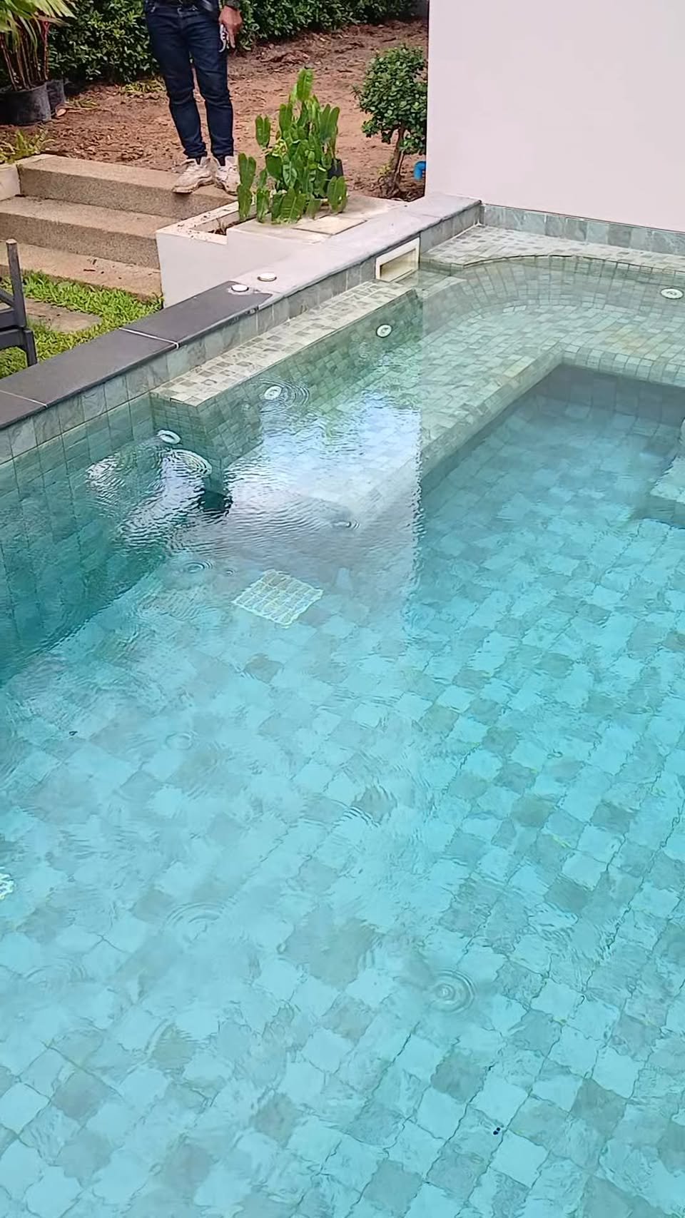 Pool leak inspection Phuket